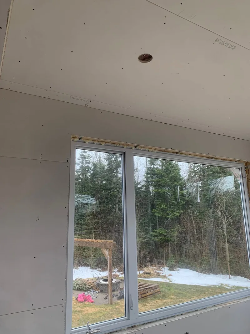 Window returns cut tight to the opening